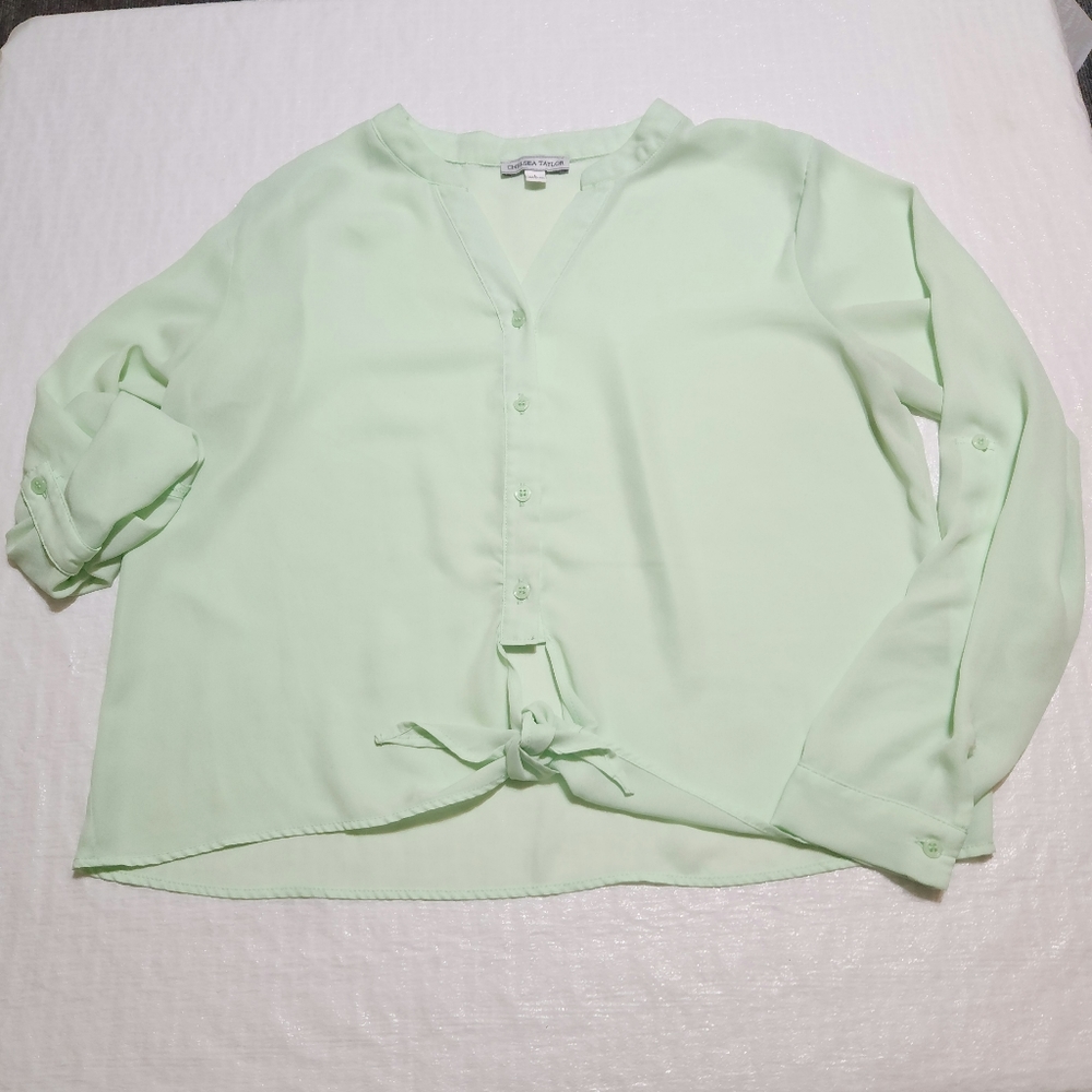 Chelsea Taylor mint green long sleeved blouse. Tie front. Size large